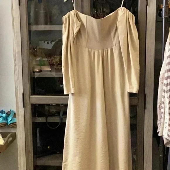 ALC CALLEY LONG SLEEVE OFF THE SHOULDER MAXI DRESS IN BEIGE- Size 8 - Picture 8 of 8